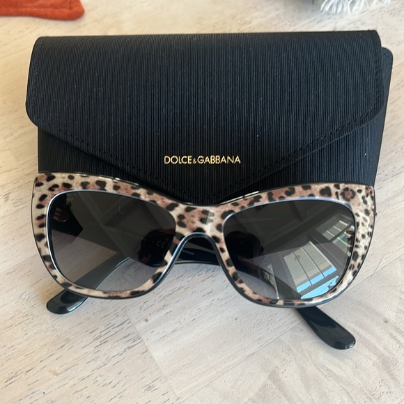 Dolce and Gabbana sunglasses - Picture 3 of 3